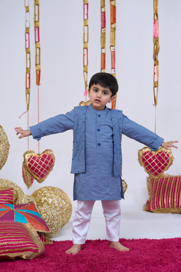 HANDWORK BLUE KNOTS BANDI SET