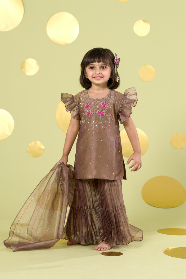 GOLDEN LOTUS SHARARA